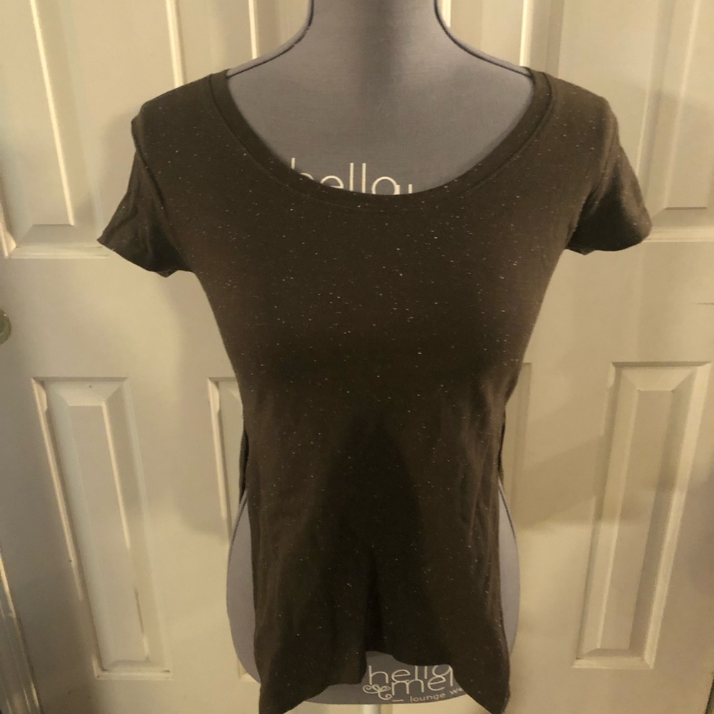 Gray speckled shirt. Size small. Sides are partially open